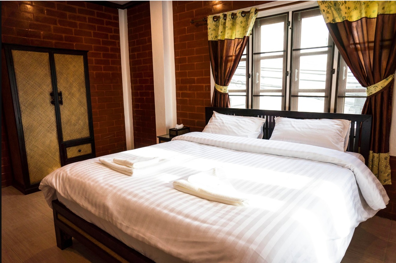 Summer house guesthouse hostel inside